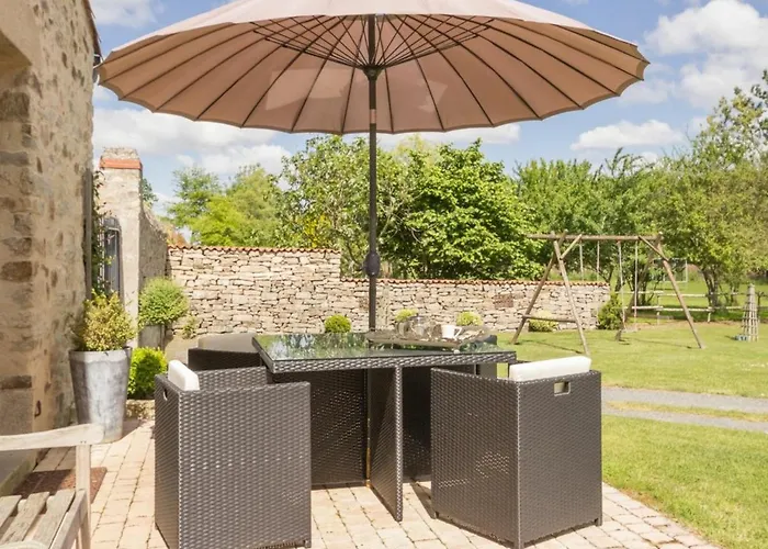 De Charme Avec Piscine Chauffee Et Wifi - 2 - Fr-1-306-803 Chateauthebaud